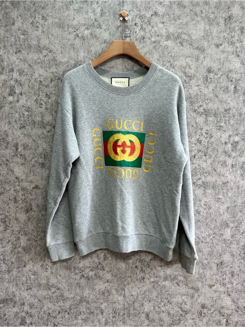 🚩steal GUCCI Grey Logo Crewneck Sweatshirt with Green & Red Emblem